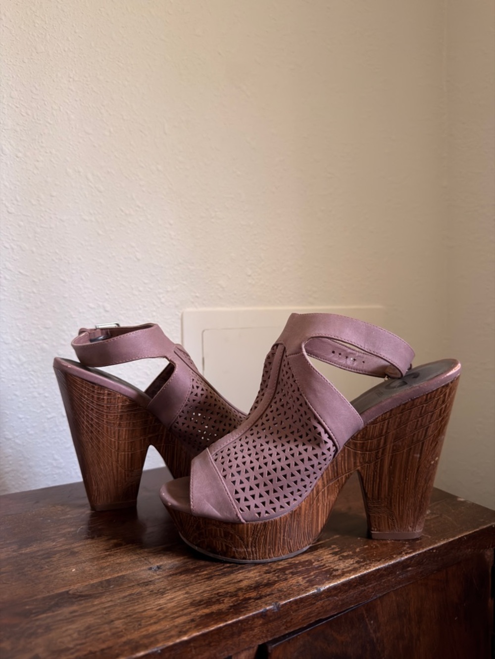 Guess Mauve Laser-Cut Platform Sandals with Wood Heel